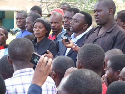 Diwani Afikishwa Mahakamani (NOTE: Sample story)